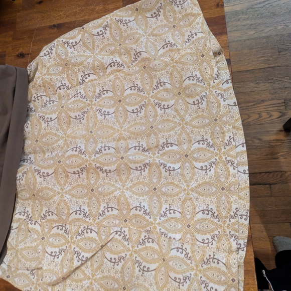 Columbia Cream and Brown A-Line Skirt - Picture 2 of 4